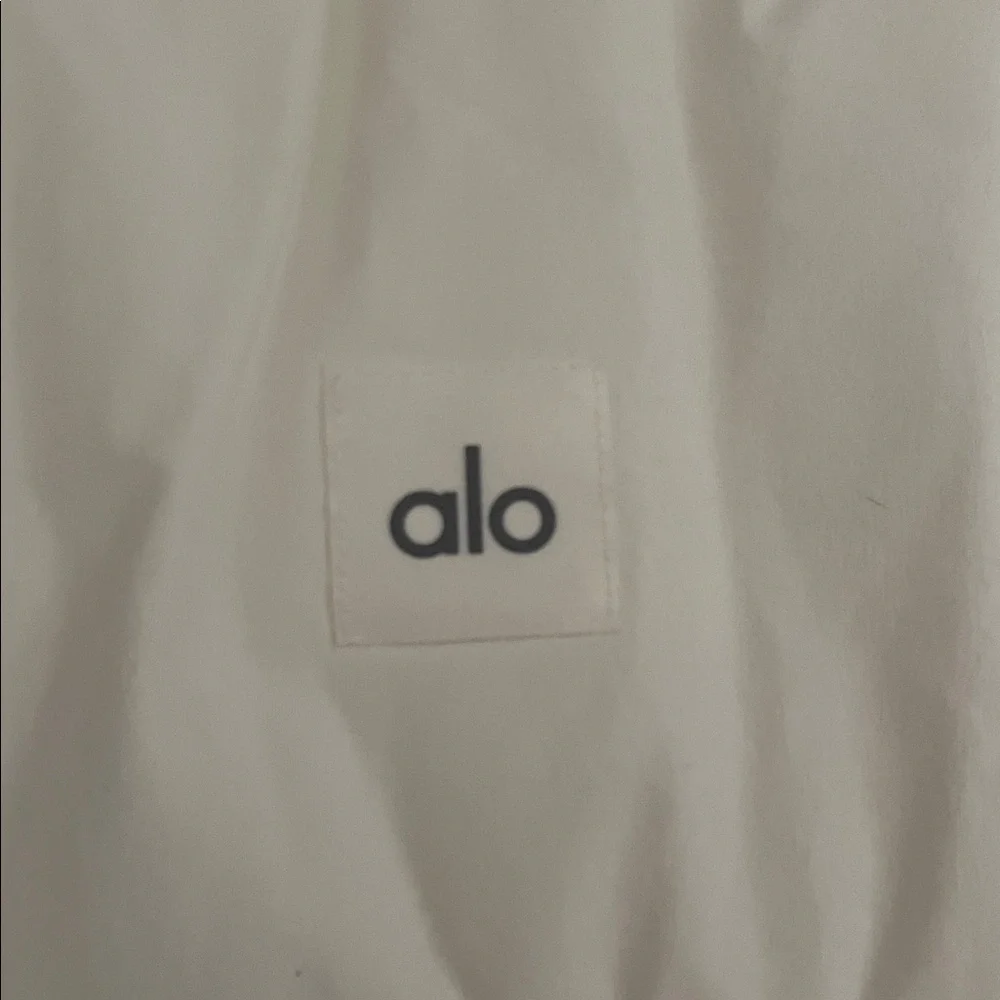 ALO Yoga Cream White Puffer Vest